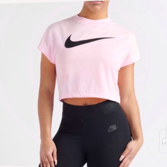 nike swoosh short sleeve crop top